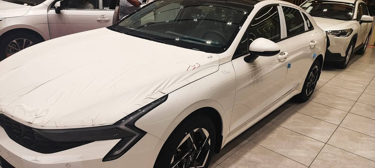 كيا k5 للبيع موديل 2026 خليجي زيرو ماشية 800 كيلو فقط رقم بغداد بانوراما مكفولة السعر  38 مليون السعر ثابت للاستفسار ***********
