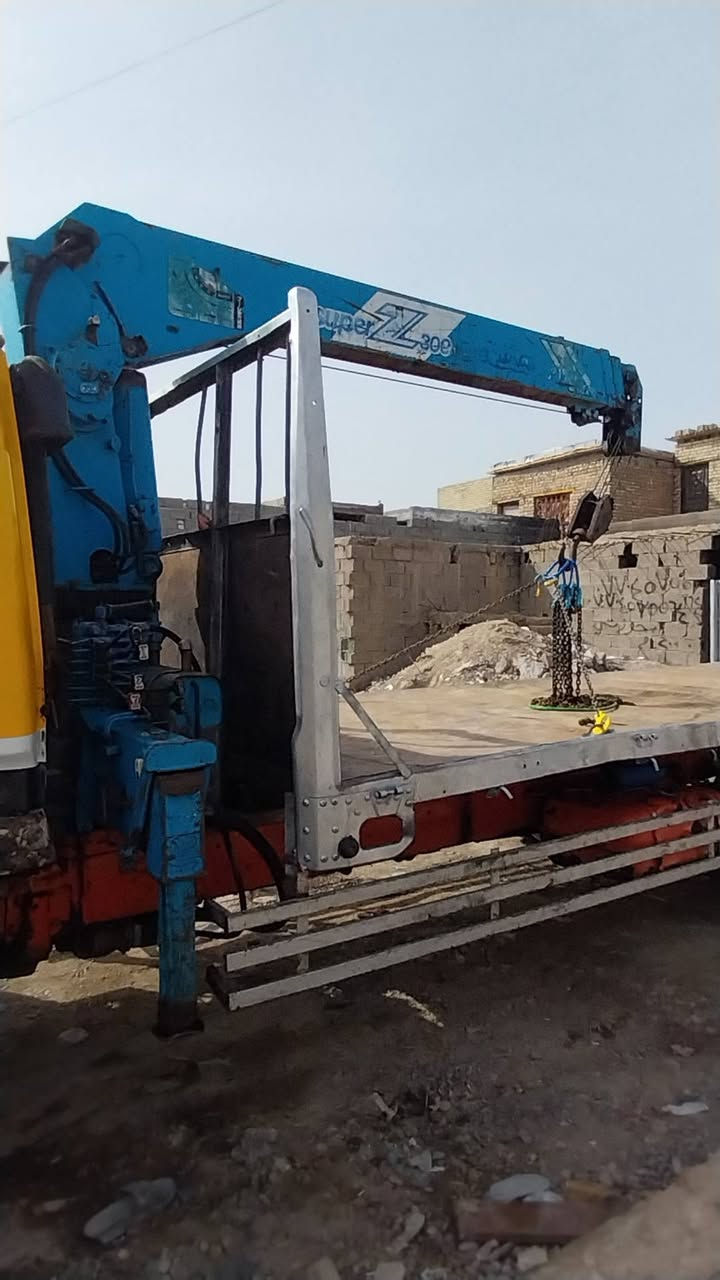 السلام عليكم فوسه كرين لبيع رقم بغداد كرين سوبر زت 3طن مكفول شاصي مكفول مكينه 16سوبر لا صرف ولابخار  كهربائيات جديده حداديه جديده***********
