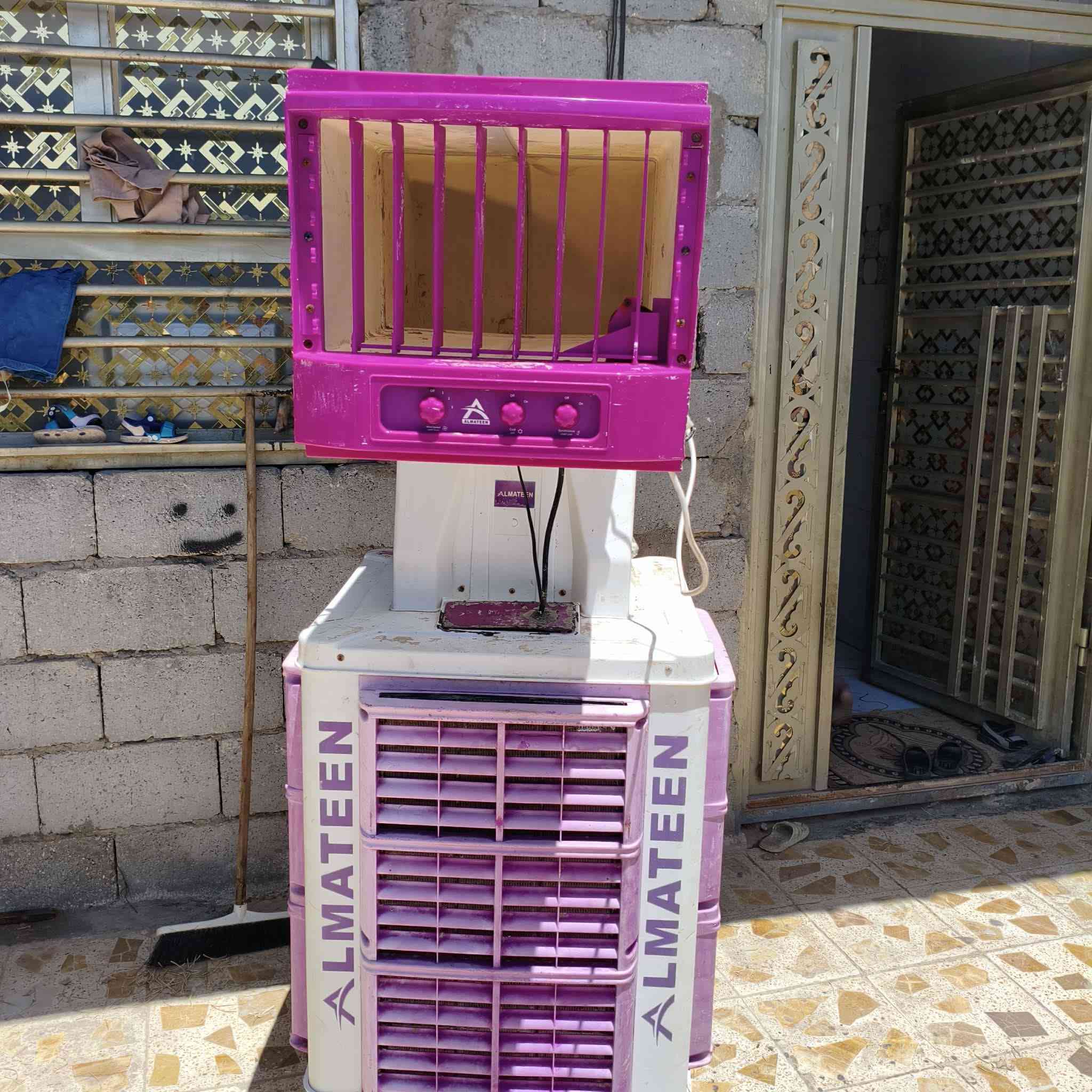 سلام عليكم  مكيف 275 الكفيره 150 عنوان كربلاء ***********
