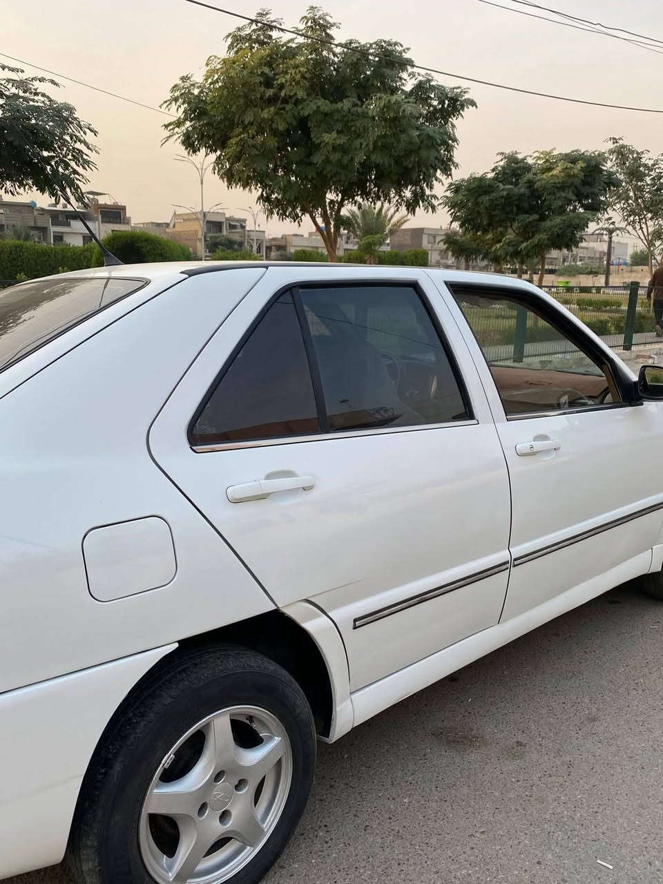 اللهم صل على محمد وال محمد
‏  🇨🇳شيري كوين (2010) 🇨🇳
السياره ماشيه 130 الف فقط
مكينه كير تبريد مكفولات الكشر كله كفاله صدرها الخلفي ‎%‎100 الامامي ‎%‎100 رايدها 48
 بيها مجال بسيط مكاني بغداد البدايات ***********
