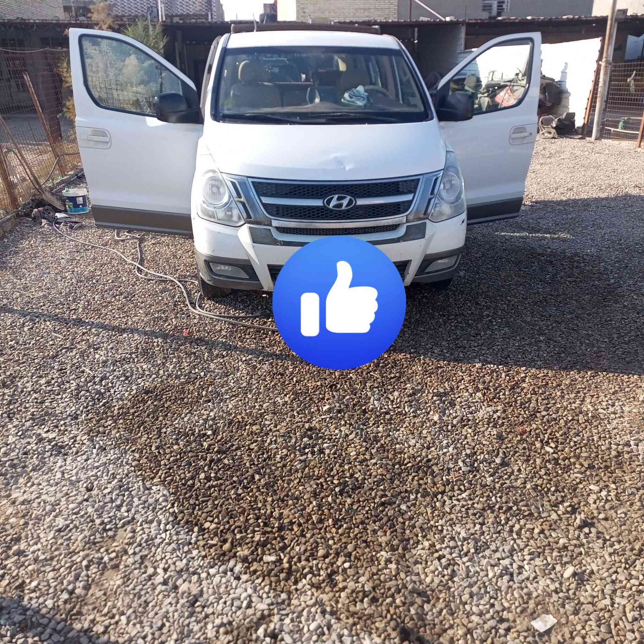 سلام عليكم 
ستاركس 2015 مفتوح مكفولة كفالة عامة تخم تاير جديد حدادية كير اكسل كلة فول مكينة بيها بخار..رقمها ذي قار مشروع وطني السنوية نافذة قبل شهر  بسمي شرط مداور بأقرب وقت مكان السيارة بغداد حي النصر..
الشراي اتصل على هذا الرقم وبالخدمة ***********
