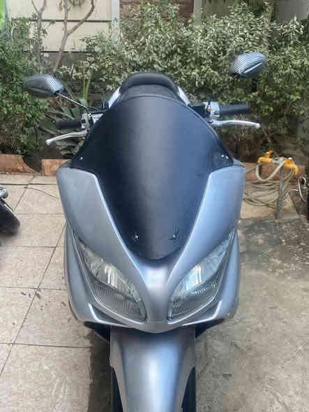 السلام عليكم فورزه 09كرستال للبيع دراجه حلوه نضيفه مكينه مكفوله. بصمه كهربائياته كله شغاله حساسات شغاله كير اني لاغي بس موجود عندي الي يريده وياهه اي شي ما مبدل بيه دراجه جديده. نقصه فقط تريشه نكسرت عندي اليمنه بكاني بغداد الشرطه الرابعه السعر 960 رقمي ***********
