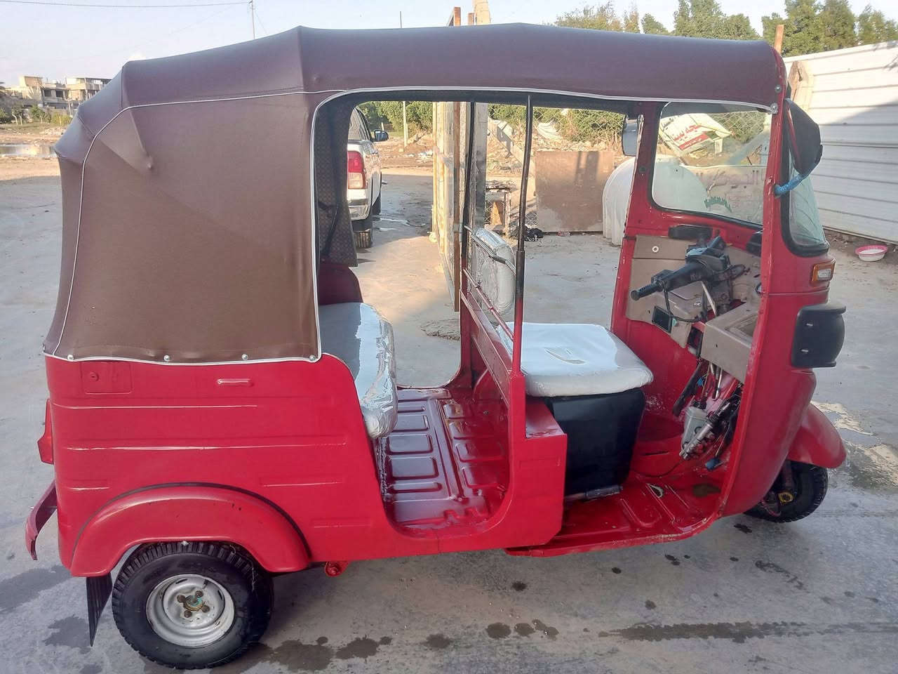 السلام عليكم شباب تكتك للبيع موديل 17
معمرة كامله  كله شغاله ضفيره جديده  قمجيات جدد 
المكان ابو غريب  قرب جسر الزيتون 
تكتك. كبل للشارع
السعر 4ملايين ونص قفله وشرط التحويل تكتك جاهزه ع اخر شيء 
الاتصال ع الارقام 
***********
***********
