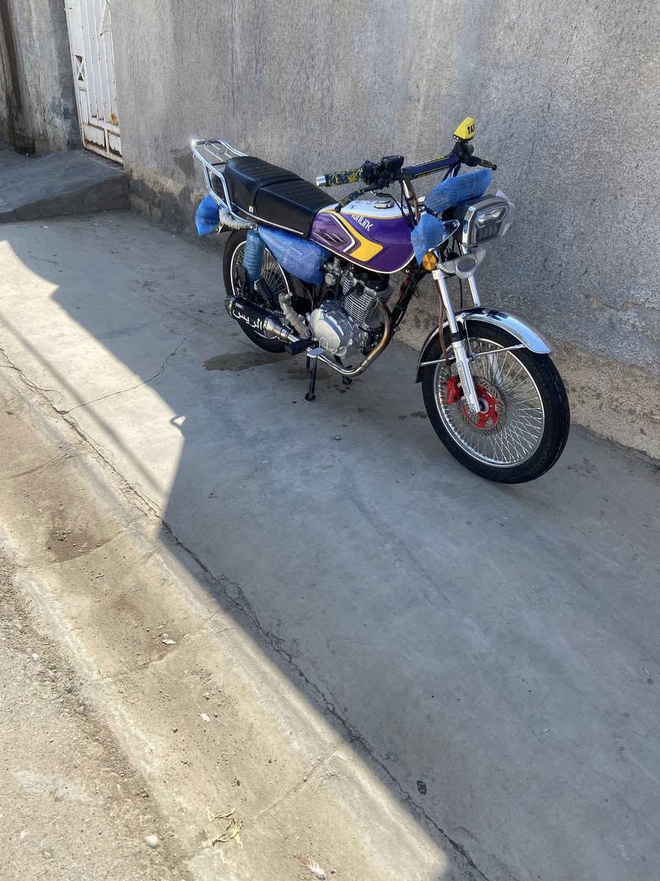 السلام عليكم تايكر 2025خمسه كير الدرجه حلوه كلش شلعه ومعدل مكان شهربان السعر 750و بيها مجال قليل *********** او إذا عندك مراوس ب نفس الشكل عادي
