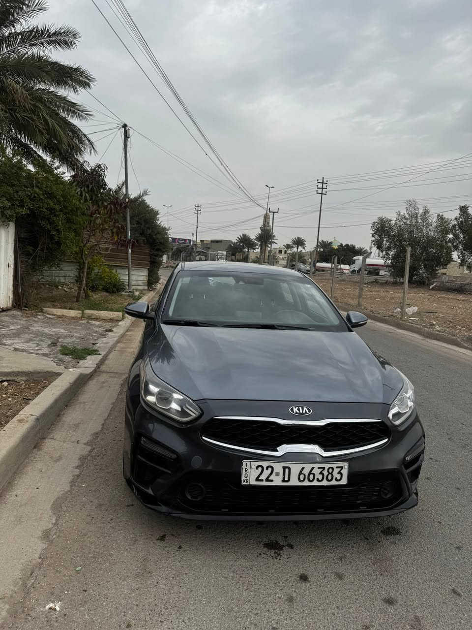 السلام عليكم 
كيا فورتي 2019
وارد كندي
السياره نص مواصفات مو (عميه) 
قطعتين تبريد 
كشنات تدفئه
ستيرن تدفئه 
3انظمة قياده
شاشه كار بلي 
محرك 2000 دوش
تخم تايرات جديد باتري جديد
السياره خير من الله 
رقم شمالي بأسمي تحويل ثاني يوم
حادث السياره (باب السايق فقط) 
بسيط جداً بدون ايرباك
وبيها طخه بسيطه موضحه بالصور  
السياره ماشيه 157 الف km حقيقي
السياره ييها مشكله بالتبريد
السياره معروضه ب 122 وبيه مجال
للتواصل ***********
العنوان بغداد السيديه
