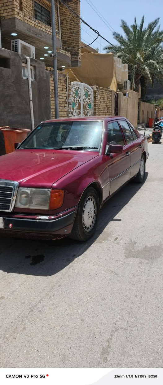 ماسدس 1991محور بطه السياره جديده مصبوغه جماليه جاهزه من الدعميه الدعميه مكينا وكير وحداديه وتخم تاير بسمي تحويل مباشر السعر 65مد مكان السياره كوت مركز المدينه ‏‪0771 035 4073‬‏ مكلف بل نشر مااجاوب على اي رساله عجبتك السياره اتصل على رقم الي بل منشور
