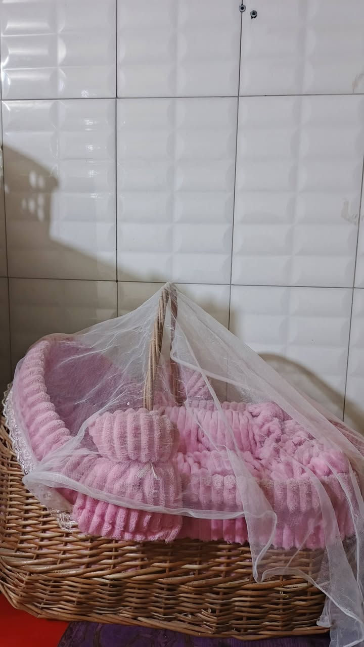 نضيفات ويخبلن كريكوت ومسند رضاعه لتواصل واتس اب 
***********

