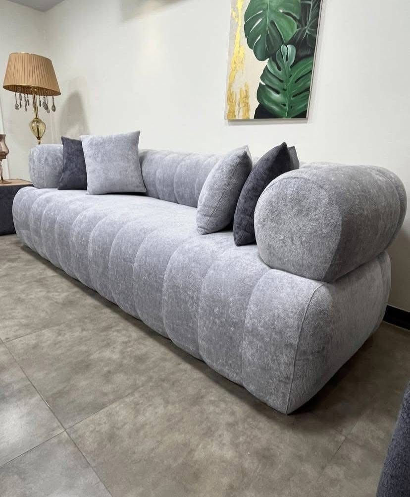 يتـوفر اتخـم و دواوين ببلـز الحديـثة وجميـع المديـلات 
متوفرة بالنـقد والاقساط 
العنوان طريق حلة نجف -قرب جامعة بابل 
عبدالله قاسم ***********
