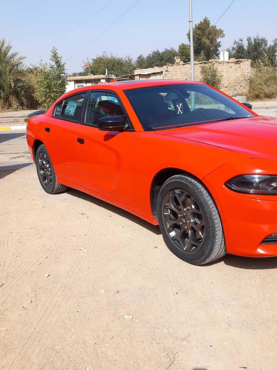 جارجر 2020 اصل بيه جاملغ وبنيد ماشيه35 سياره رقمه واسط ***********
