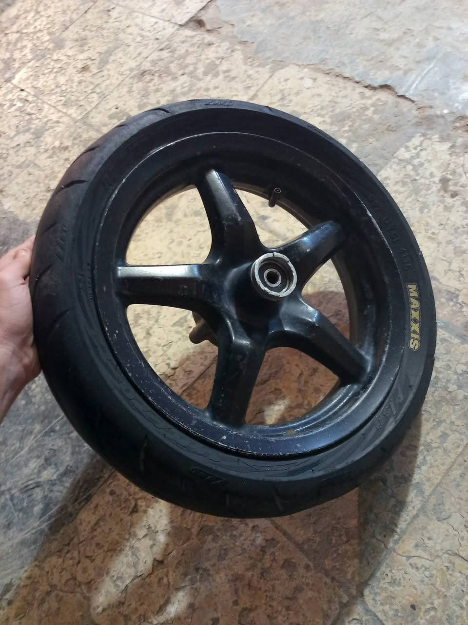 سلام عليكم ويل سكنس أمامي سكنس عام سعر 25 مكاني بغداد الشعب الرقم ***********واتساب موجود
