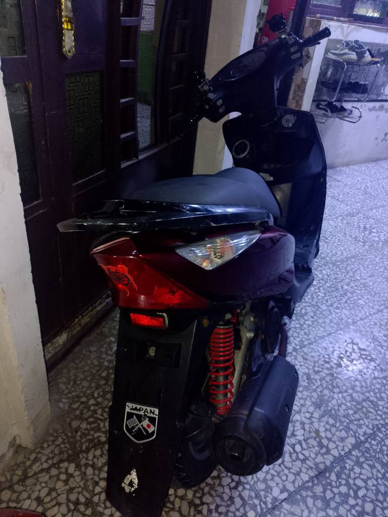 من رخصت الأدمن  اعادة نشر بسبب الوعود الكاذبة🉐
ثعلب للبيع دراجه خير من الله مكفوله كفاله عامه من التاير للتاير دراجه جديده بمعنى الكلمه كلشي شغال بيها مكينه خير من الله شلعه معدل 100 120 الدراجه عليه لايت زنون سكن كل الالوان ريمونت تجي تشغل وتطلع ترايك من بغداد للبصره مكاني بغداد غزاليه رقمي *********** بغداد, العراق
