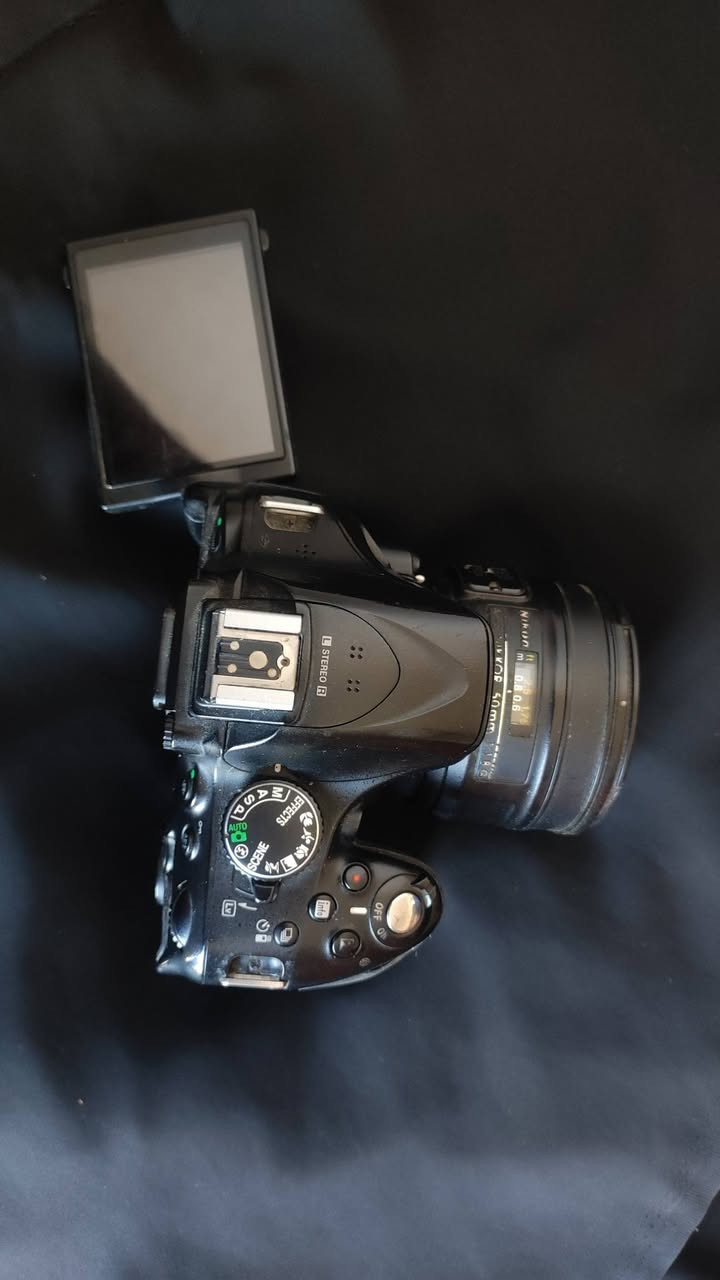 كاميرا نيكون 5200 ✅
عدسة 50 ملم فتحة 1.8 تصويرها كدامك ✅
شاحنة اصلية ✅ 
بطاريتين اصليات ✅
رام و جنطة ✅
مكاني حله و يتوفر توصيل 
السعر خاص


**إذا كنت صاحب هذا الإعلان وتريد حذفه لأي سبب، رجاءا أرسل رسالة إلى الدعم الفني**