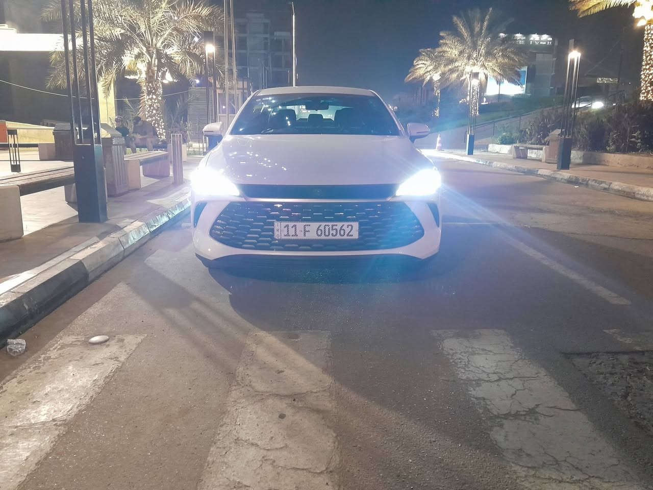 للبيع BYD كن بلاص 2025
بلكن هايبرد
لون أبيض داخل رصاصي ((زيرو)) ترقمت بغداد بأسمي قبل كم يوم إن شاءالله ماشية على كد الترقيم كاميرة خلفية ورادار خلفي وجلد مع كامل ملحقاتها
بصمة وكارت تشغيل 
 شاحن أصلي 
منفاخ فوم 
ماسحات 
بدلة طوارئ 
مثلث طوارئ
هوك
وملاحظة تحتوي على (أرضيات أصلية) بالجيس 
مكانها اليرموك 
الشراي يتصل أخوان *********** 
السعر 20 مليون دينار عراقي
