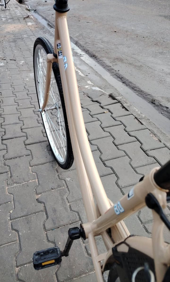 السلام عليكم بايسكل للبيع سعر 110مستعجل


**إذا كنت صاحب هذا الإعلان وتريد حذفه لأي سبب، رجاءا أرسل رسالة إلى الدعم الفني**