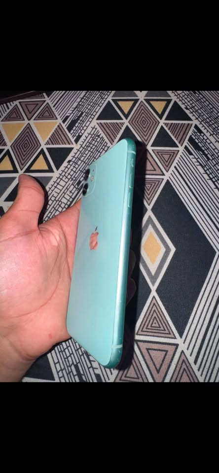 السلام عليكم
آيفون ١١ عادي للبيع 
ذاكره ١٢٨
دبل سيم 
بطارية ٩٣
الجهاز شرط مامبدل بي شي 
فقط البطارية مرفعه 
للاستفسار الاتصال على الرقم 
***********
