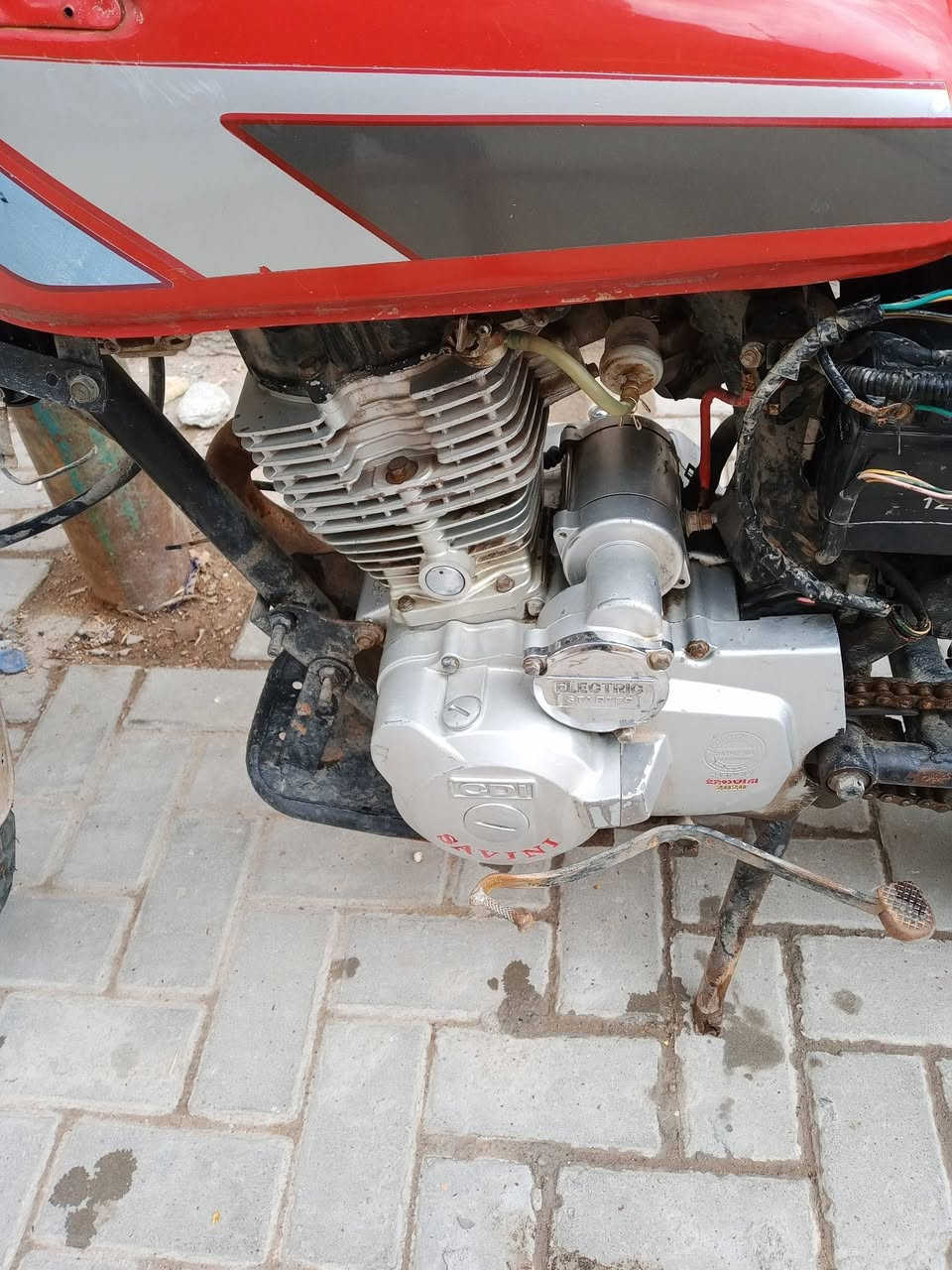 سلام عليكم ايرانيه سيفان ٥ كير موديل ٢٠ دراجه شغاله خير من الله سلف شغال كهرباءيات شغله محركه لا تنقيص وله تبخير زوج تايرات بل جيس شادهن دراجه مال عيشه سعره 275 وبيها مجال بصيط مكاني بغداد لبياع ‏‪***********‬‏رقمي
