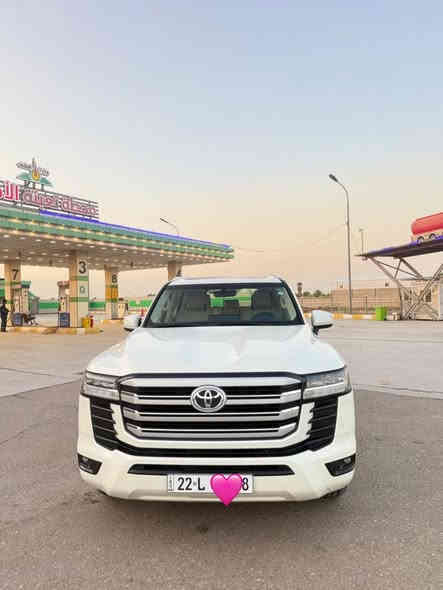 سلام عليكم 
للبيع لاندكروز موديل 2024 مكفولة كفالة عامة من كلشي 6سلندر 4000
مواصفات السياره 
فتحة سقف 
جنطة كهرباء 
كراسي جلد 
كراسي كهرباء 
شاشات تطبيق اصل 
3 شاشات 
كراسي تدفئة 
كراسي تبريد 
لايت زنون 3 عدسات 
كشاف لايت 
زراك لايت 
3 قطع تبريد 
جامات تصعد وتنزل كهرباء اوتو 
مري كهرباء وشفط 
نضام SPORT
نضام OTOhold
نضام صعود الجبال 
نضام المنحدرات 
داخل جلد بيجي 
بك لايت LED 
كامرات خلفية وامامية 
حساسات أمامية 
حساسات خلفيه 
سياره جديدة حيل
مكان السيارة صويره
السعر المطلوب 735 وبيها مجال 

***********
***********
