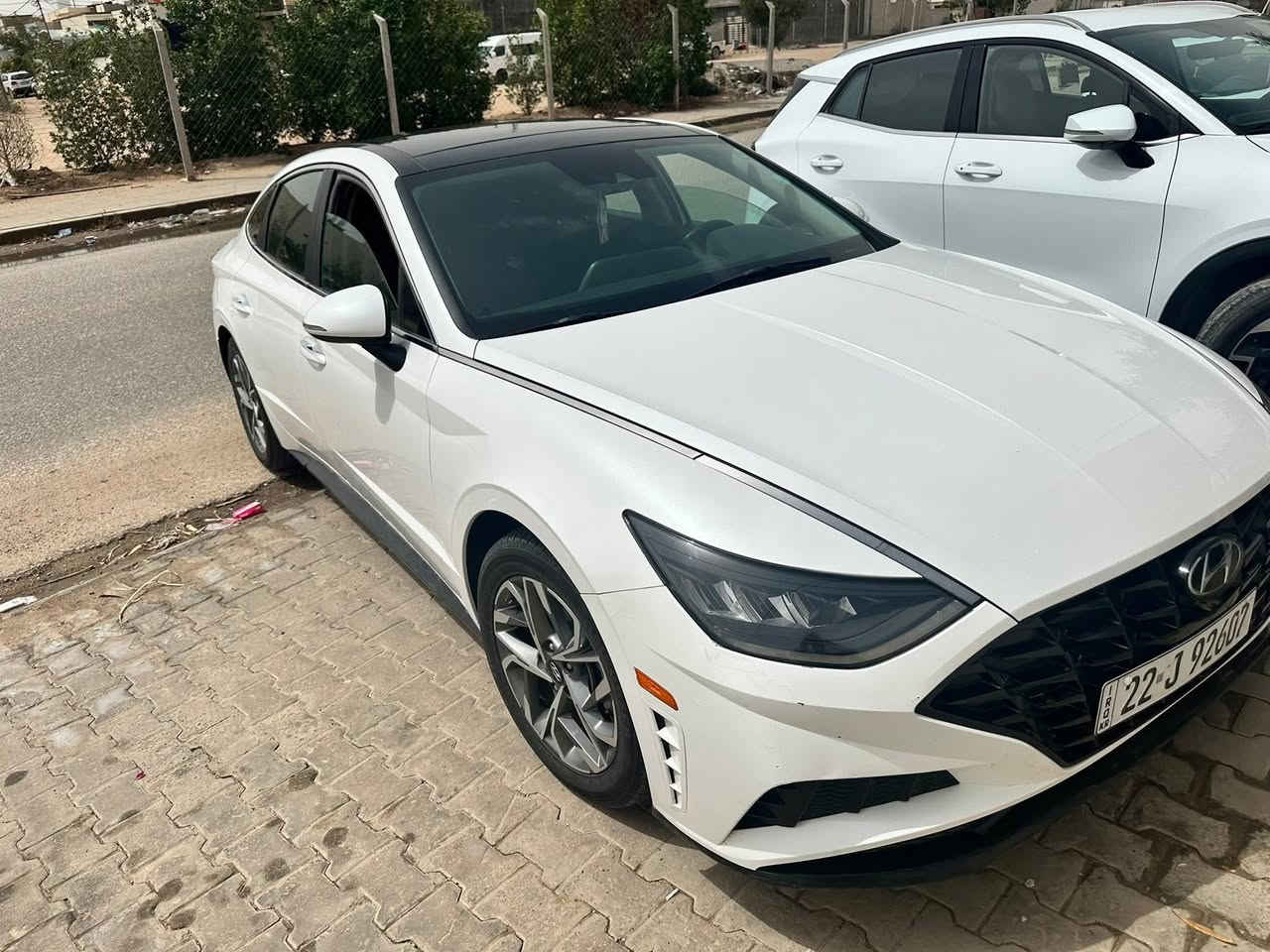 سوناتا موديل 2022 
وارد امريكي 
رقم اربيل ماشيه 65 
حادث بسيط ربع جاملغ الخلفي فقط 
بدون دواخل وبدون ايرباك الصور مرفقه
فول مواصفات
داخل اسود
كشن كهرباء  
ثلاث وضعيات قياده
تحكم استيرن جهتين
السعر 168بلاش وبيها مجال 
مكان السياره بالنجف
***********
