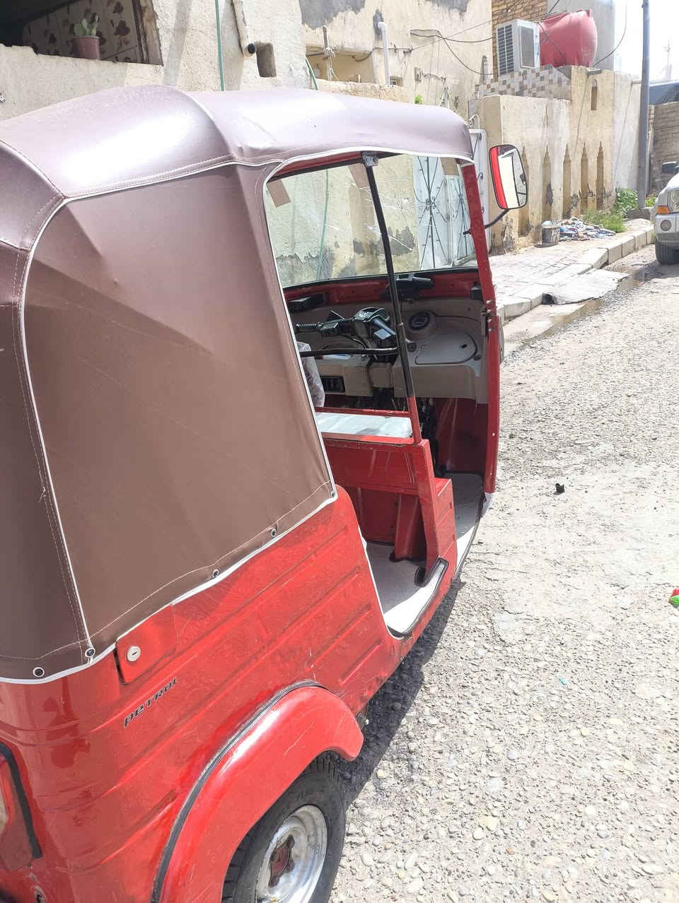 تكتك للبيع 20 اوراق شاكر مالت شغل ولله وتجي وشوفها بعينك 5/200وبيها مجال قليل *********** للاستفسار اكثر
