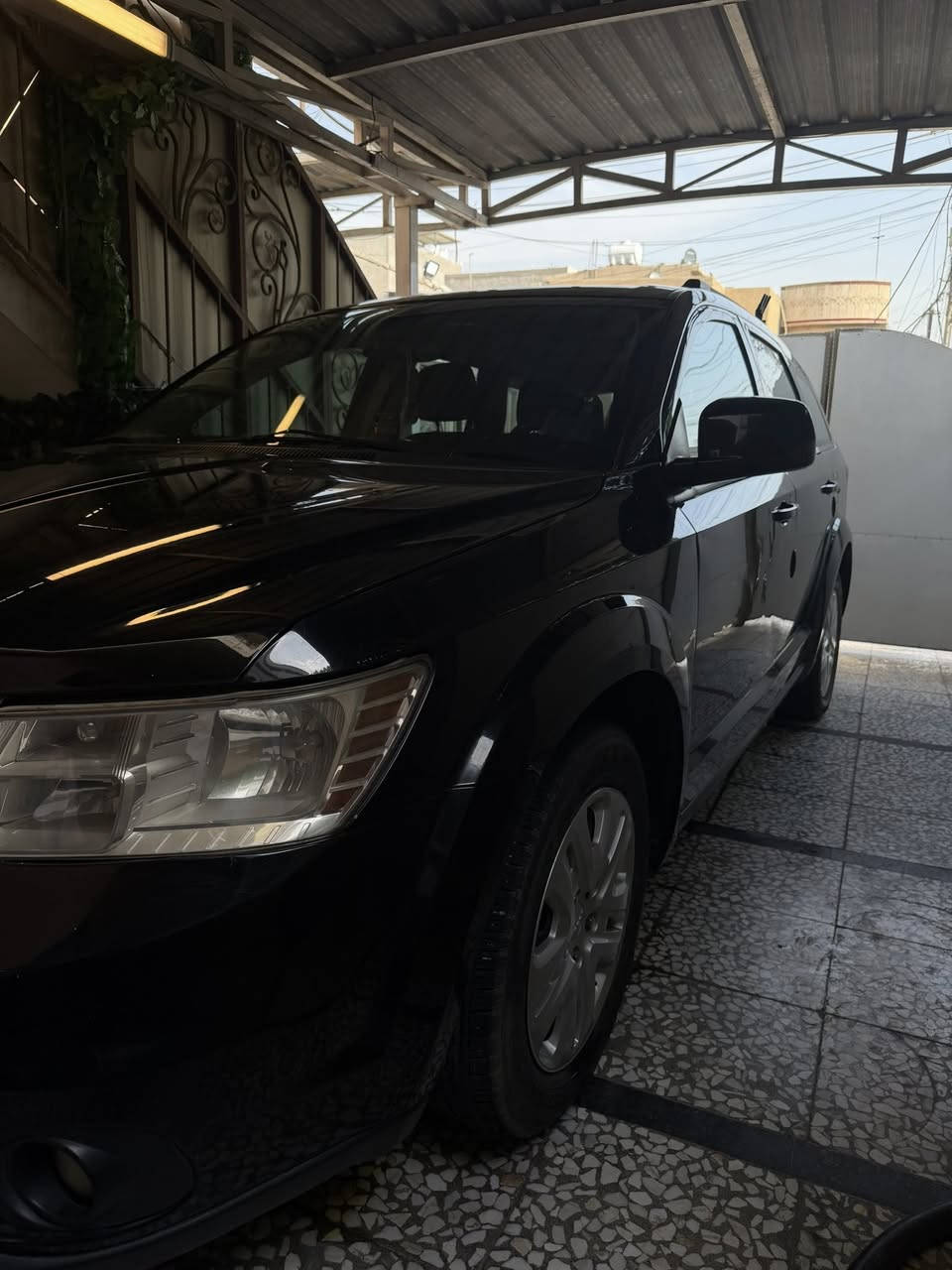 للبيع – دودج جورني (Dodge Journey)
• الموديل: 2019

• المحرك: 4 سلندر – 2400

• الركاب: 7 راكب

• القطع: 3 قطع تبريد 

• المسافة المقطوعة: 49,900 ml

• شاشة 

• تشغيل عن بعد 

• دخول ذكي 

• الحالة: السيارة بحالة ممتازة، ما بيها أي ضرر بالعراق

• الحادث: فقط بأمريكا – حادث بسيط بالجاملغ وضربة خفيفة بالباب، وتم تصليحها بالكامل

صورة الحادث مرفقه بالمنشور 

السعر :- 159 ورقه وبيه مجال 

مكان السيارة بغداد البلديات 

للتواصل ***********
