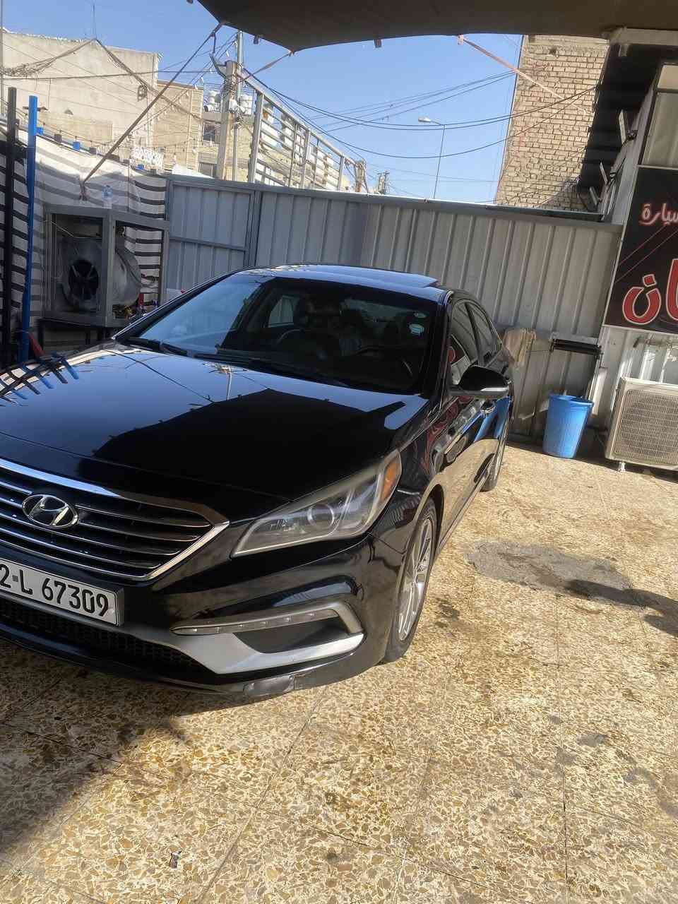 سوناتا 2017 فول سبورت
رقم اربيل بسمي 
وارد امريكي محرك gdi
معروفه مواصفات الفول 
ضرر امريكا سطحي فقط جاملخ ومبدل بلادي
ماشيه 100 الف m
كير محرك مكفول 
سياره مابيهه نقص بس دهن وبانزين 
وصدر امامي وخلفي كله جديد 
وتخم تاير جديد 

سعر 145$
***********
