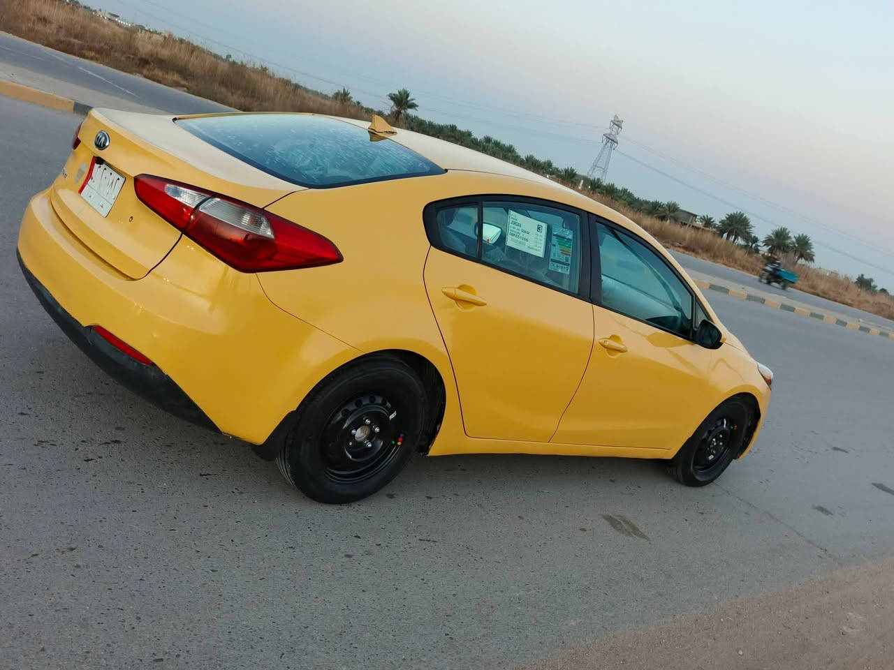 سلام عليكم كيه فورتي موديل 2015 وارد امريكي حادث جاملغ بس بدون دوخل مكينه 1800دوش بسمي بيع سريع سعر 80قفل قفل ***********
