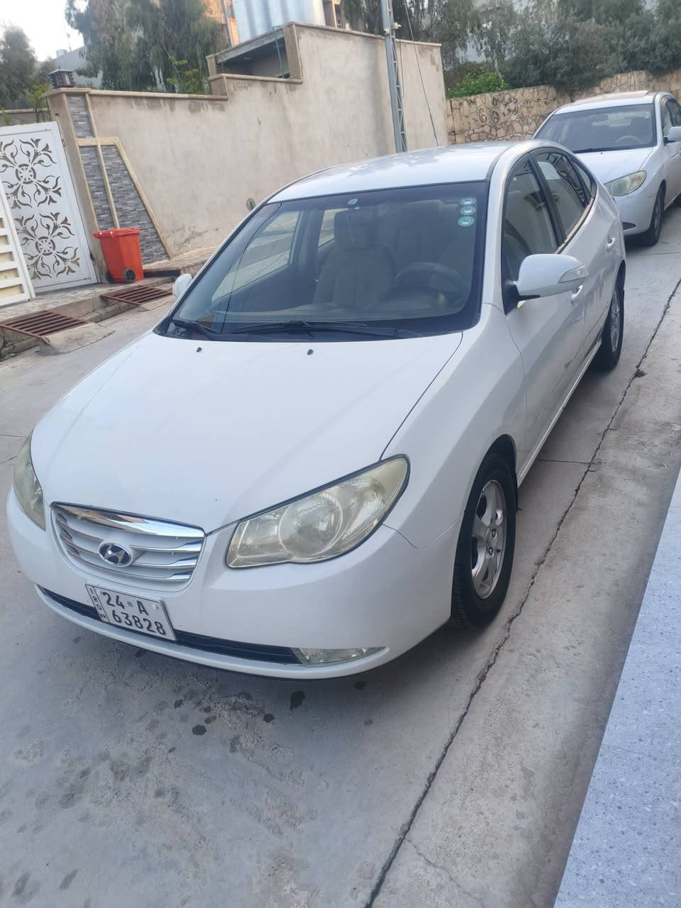 الانترا 2010 دهوك ضرر جاملغ أمامي بخ بدون دواخل وكارت يم قبغ البانزين توماتيك كابون موجود ***********
