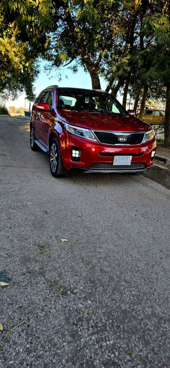 سلام عليكم سورنتو 2014 وارد امريكي حادثه بس البنيد نفسه مصلح والباقي كفاله سياره فول مواصفات مكينه 6 لاستفسار رقم هاتف ***********
