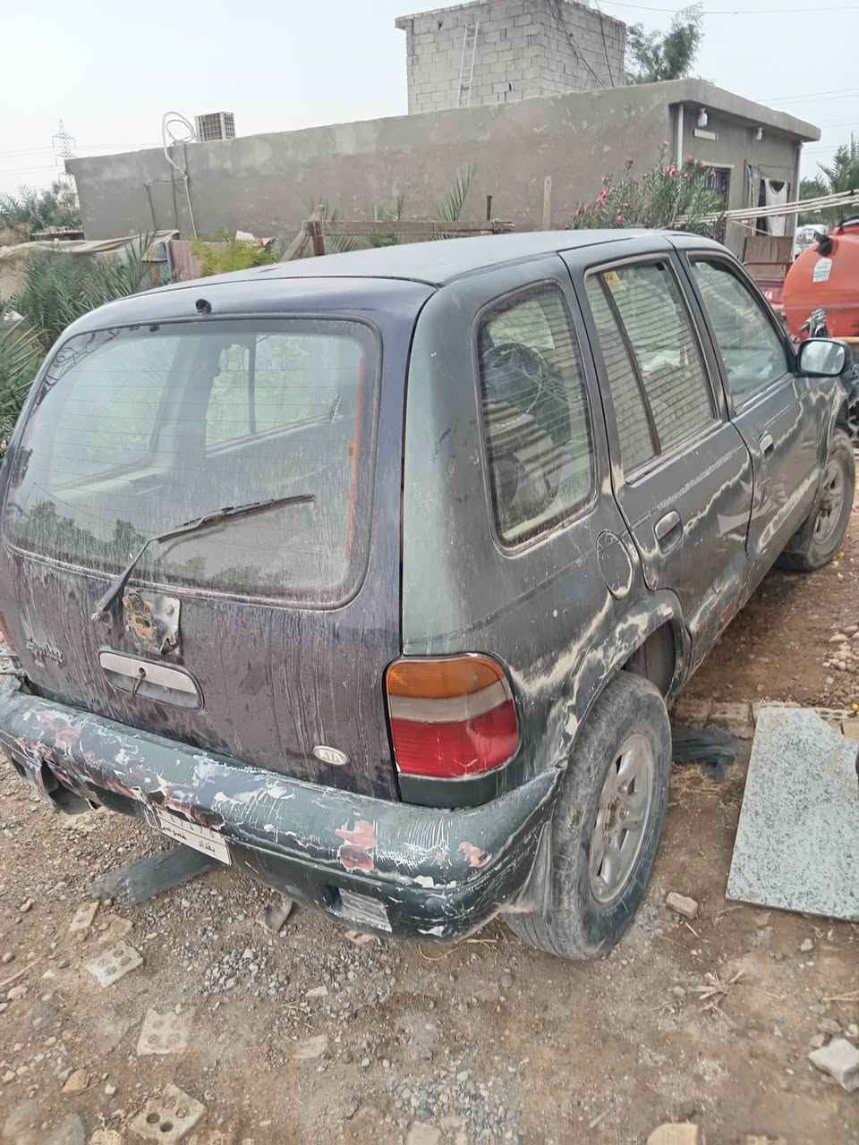 سلام عليكم سبورتج 94 كير عادي محرك بلادي ناعم لاتبخير ولاتنقيص بس خربطه بل نوزلات  سنويه جديده بسمي سياره ع البلاد  شاصي مكفول 
سعر 28 وبيه مجال للطيبين مكان بغداد الجسر الفرنسي *********** واتساب
