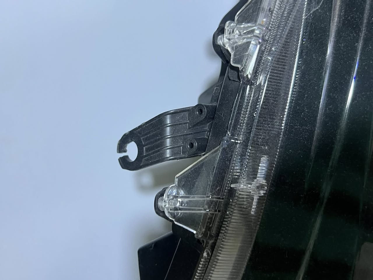 سلام عليكم شباب متاح تك لايت كورلا 22 لايت تجاري مال امريكا اجة ويه السيارة جديد شخط مابي مكاني كركوك السعر 150 الف وعندي توصيل اي محافظه ***********
