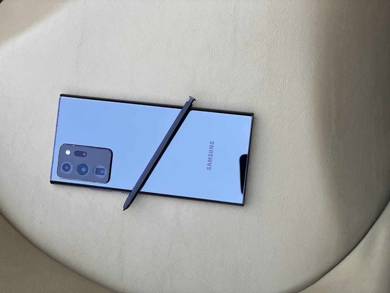 السلام عليكم 🫡 

الجهاز الاول الترا نوت 20 شرق اوسط ذ256 5G دبل سيم 
بدون ملحقات السعر 350 كلشي شغال مابي اي خلل

الجهاز الثاني 11 بروو ماكس ذ256 شرق اوسط كارتون مطابق موجود ويا مابدل بي اي شي بطارية 74 بلادية بي شخوط بشاشة مثل مموجود بصورة نموذج M  سعره قفل 🔐 300 الف 

رقمي للتواصل***********

 العنوان الديوانية ويوجد توصيل 🚚
