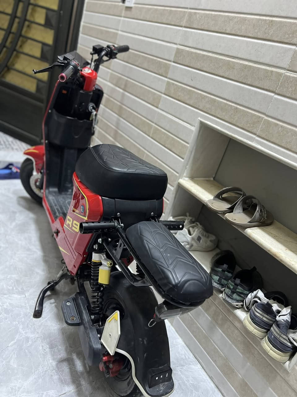 ‏سلام عليكم دراجة￼￼ R تسعة 2025 ‏دراجة جديدة ونظيفة بس أنتم تشوفونها ايش شي ما غسلها البطاريات 32 وجدد ونظيفات دراجة كاملة كم أغراضكم ￼ السعر￼ 435 وفيها مجال
￼￼￼￼￼


**إذا كنت صاحب هذا الإعلان وتريد حذفه لأي سبب، رجاءا أرسل رسالة إلى الدعم الفني**