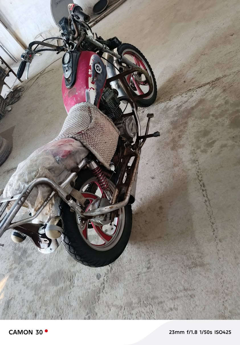 دراجه جوندا كلك 2012 للبيع شغاله سيف كهربائيات السعر 160 حله سياحي***********
