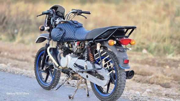 السلام عليكم دراجه لبيع موديل 21 اوراق كامله مكاني بغداد الرصافه الثانيه فلكه حي النصر
للاستفسار الاتصال على الرقم 

***********
