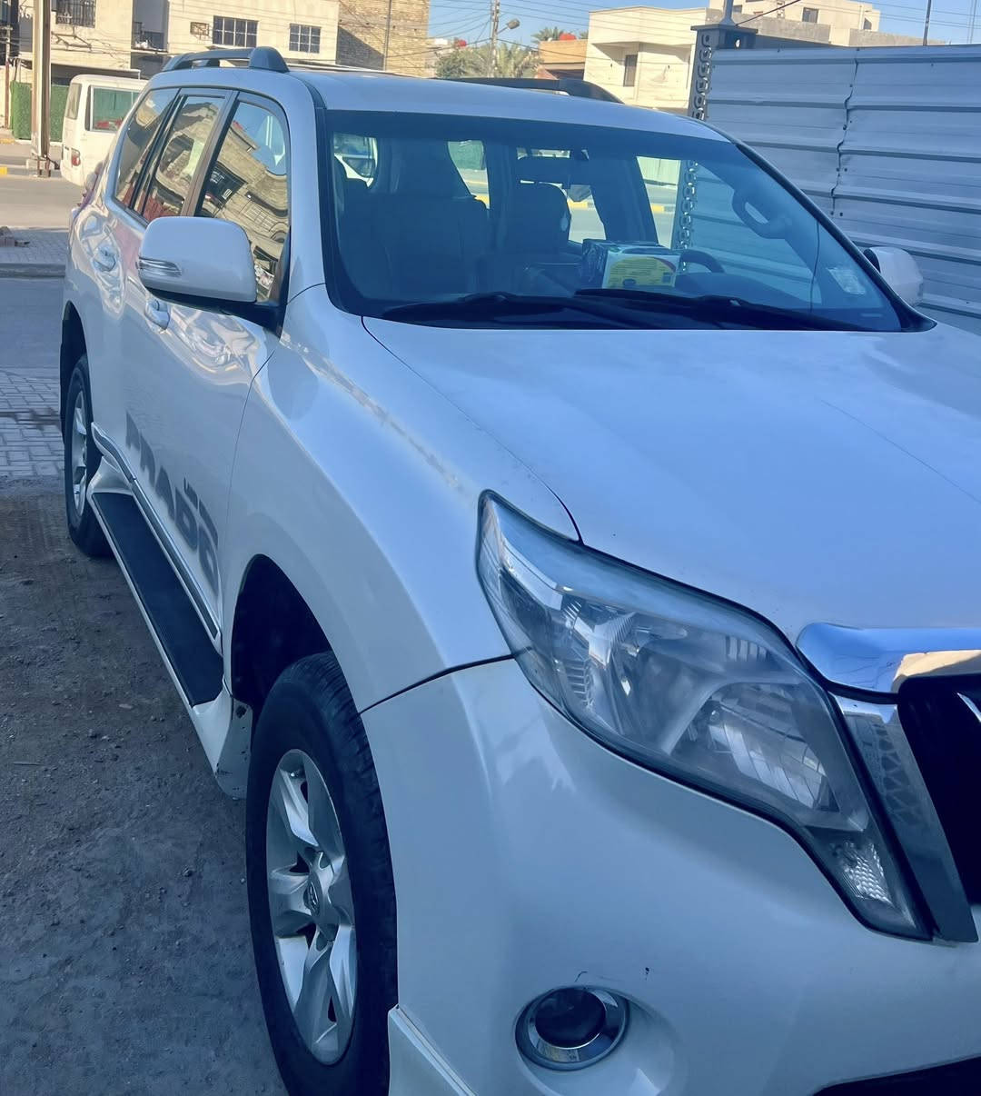 برادو 2010 بريم كويتي TXL   أربعه سلندر مكفوله من الصبغ باسمي مكاني بغداد السعر 22000$
تلفون ***********
