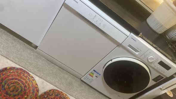 السلام عليكم اغراض بيت كامل للبيع ***********
