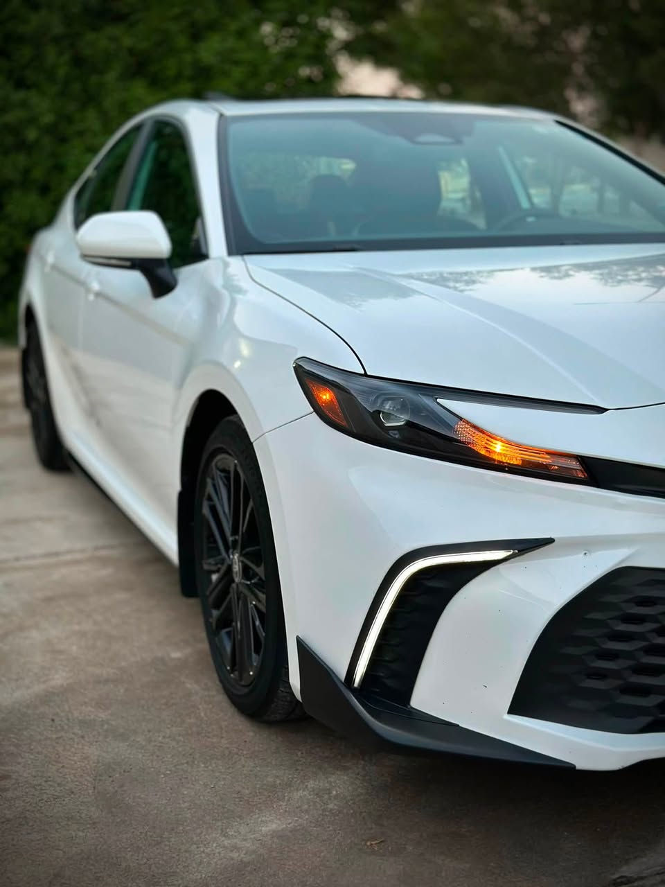 السلام عليكم
كامري هايبرد 2025 CAMRY SE+BLACK   HYBRID 

*مرقم بغداد 

الون : ( ابيض )

        حجم المكينه : 2500 

       

المواصفات :

   0. فتحة سقف 

1. شاشة كبيرة  كاربلَي

2. كامرة خلفية 

3. بصمة 

4. شحن وايرليس

5. رادارات جانبيه360

6. تشغيل عن بعد 

7. قطعتين تبريد

8. هندبريك بصمه

9. كشنات جلد ، كهرباء 

10. ثلاث انظمة قيادة 

*السيارة كفالة من الدعامية للدعامية من الصبغ و التبديل و البارد والشخط ، كلين .

 

السعر:  (اطلب السعر في التعليقات سيأتي إليك خاص مباشرة )

او الاتصال *********** او واتساب
