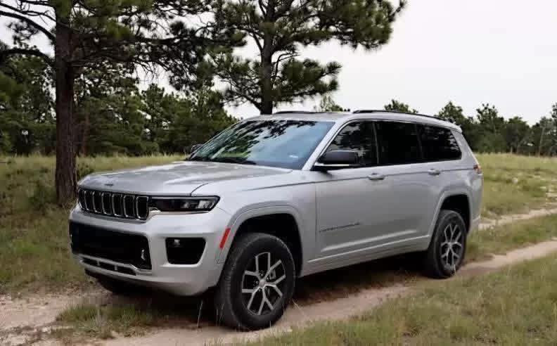 جديـــــــــــــــــــدنـــــــــــــــــــــــــــــــــــا⚫️💯⚪️
اهلا بكم في المجمع الامريكي 🚘🏎🚙🚗
احبتي يتوفر مواد جيب 
شكل جديد وشكل قديم من 2011/2024 
يوجد خدمة توصيل داخل بغداد و المحافظات كافة .
للاستفسار الاتصال على رقم الهاتف 
☎️☎️📞📞***********
☎️☎️📞📞***********
شارع مطار المثنى قرب حلويات الخاصكي 
ابو بعد جسر جديد شالجيه مجمع الامريكي 
يفتح المجمع الساعة 8 صباحا ولغاية الساعة 5 مساء
