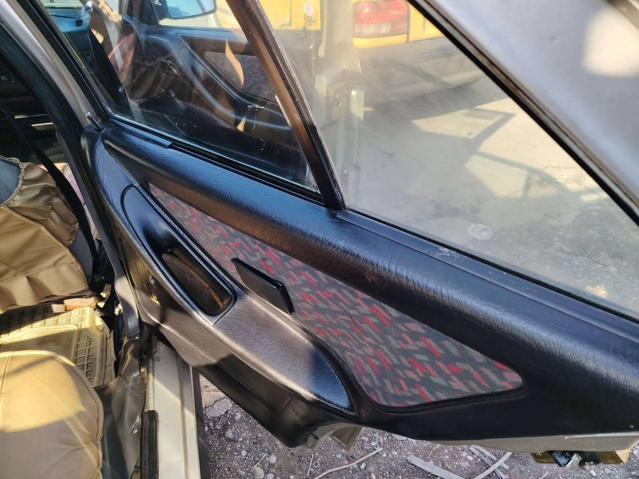 هاي السيات واقعها احلى من الصور
كلو شغال السعر ٢٧
***********
***********
