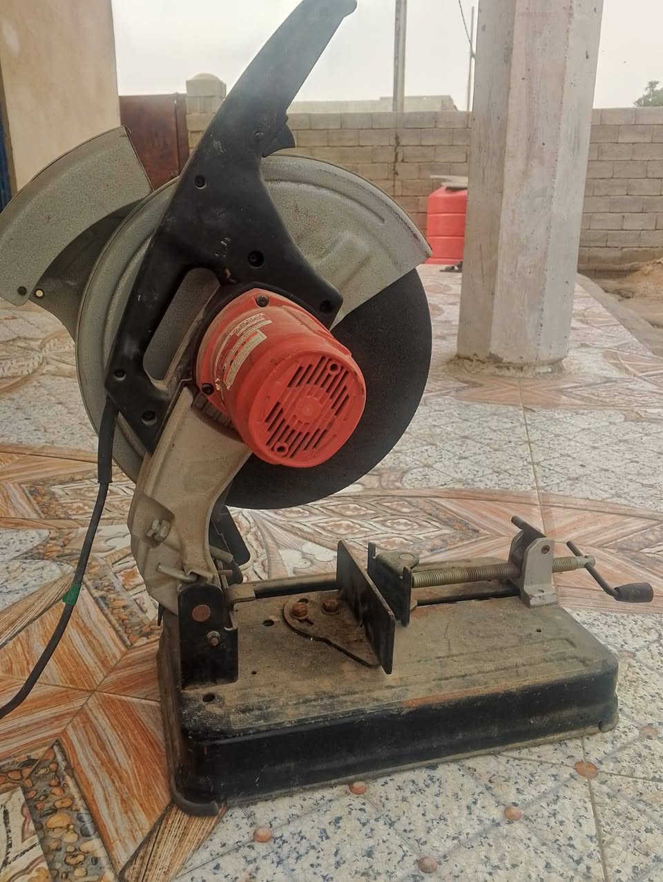 سلام عليكم كتر حجم جبير شغال مابيه ايشي نضيف البيع سعره 150 وبيه مجال مكاني البصره *********** رقمي
