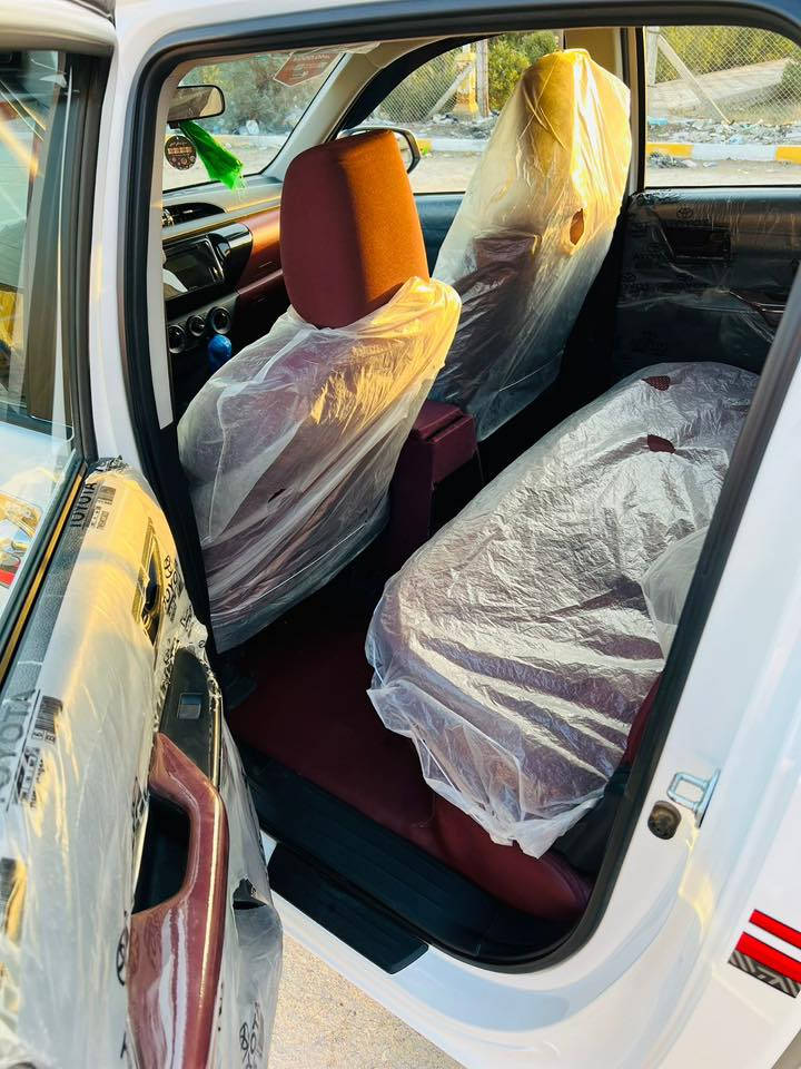 فلاونزه 24 كير عادي مكفوله كفالة عامه ماشيه 15 السياره بحالة الزيرو مفروشه جلد شادلهه سبايدر ودرع رقم اربيل  السعر 250 بيهه مجال بسيط مكان السياره ناصرية
***********
‭0778 051 2555
