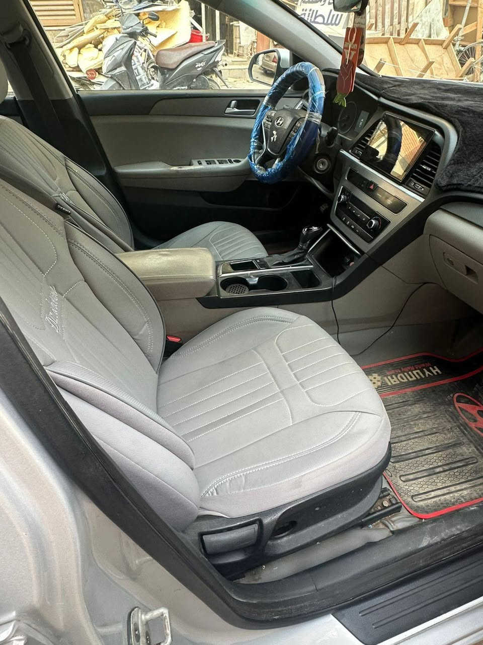 السلام عليكم اخوان 
سوناتا موديل 15 وارد امريكي 
بيه جاملغ وبنيد فقط وكلشي واضح بالسونار علما السيارة 
بدون دواخل 
بدون دواخل 
شواصي مكفولة 
جاهزة متصرف عليه دينار 
السعر 110
الاستفسار ***********
مكان كربلاء المقدسة 
غير متواجد على النت
