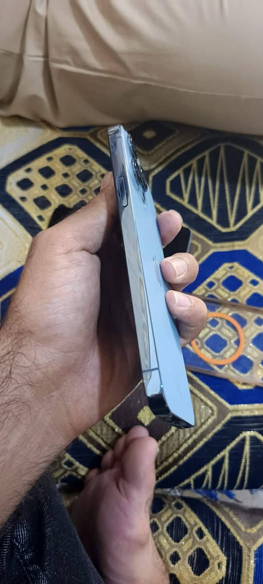 ايفون 13 برو ماكس 
دبل سيم 
ذاكره 256
نضافه 100 
اسعر 750 
***********
