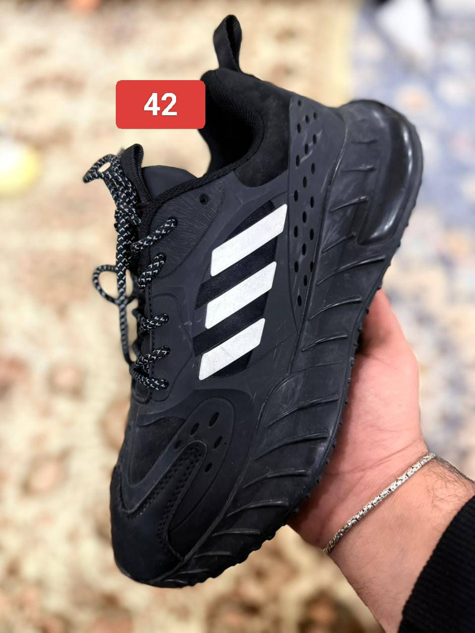 يا بلاش! عرض خاص على أحذية البالة السوبر 🚨
وصلت بضاعه  الجديدة! أحذية رياضة، احذيه سكجر  وكاجوال بأسعار تبدأ من [20] فقط! 😱
✅ موديلات متنوعة تناسب الجميع.
✅ مقاسات من [40] إلى [45].
✅ شرط فحص أمام مندوب أجور توصيل 5الف 
العرض لفترة محدودة جداً.. القطع لقطة وما تتفوت!
🏃‍♂️ زورونا في المحل أو اطلب "أونلاين" عبر الرسائل.⬅️رقم الاعتماد ***********
