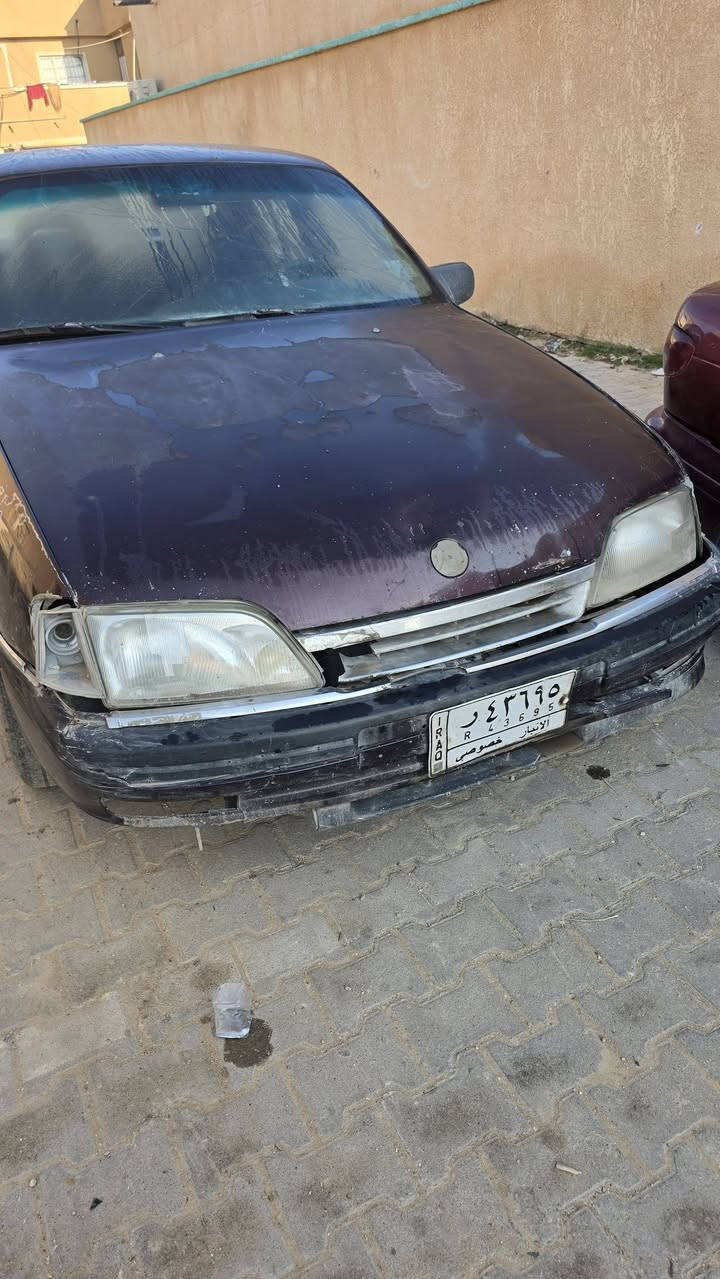 اوميكا لبيع موديل ٩٣ تحويل ثاني يوم السيارة جاهزة يرادلهة اشوي ترتيب محرك كير خير من الله محرك ناعم كلش نشاط تاكل الكاع السعر ١٨ وبها مجال لشراي بيع مستعجل *********** وميت هلا بيكم
