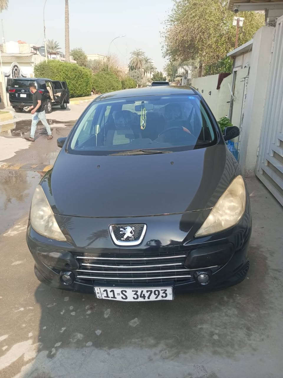بيجو ٣٠٧ موديل ٢٠٠٦ للبيع
مكينه ١٦٠٠
تبريد شغال 
كهربائيات كامله
مكينه نضيفه
كير نضيف
كامله مدامه من كل النواحي
هزة جديده
السنوية بأسمي ل٢٠٢٨
المكان بغداد الثعالبه
الرقم ***********
موجود واتساب و اتصال
السعر 48 وبيها مجال حك الجية
