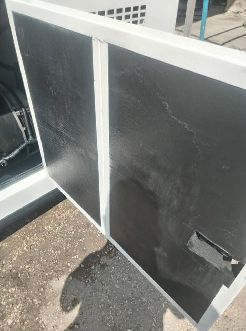 مولده بيركنز الانكليزي بلادي كاتم 33 kv
نظام تشغيل ذاتي ونظام حمايه 
راس التوليد لوري سومو الفرنسي
المولده اخت الجديده مشتغله على كد موسم 
للاتصال 
كربلاء الحر 
***********
