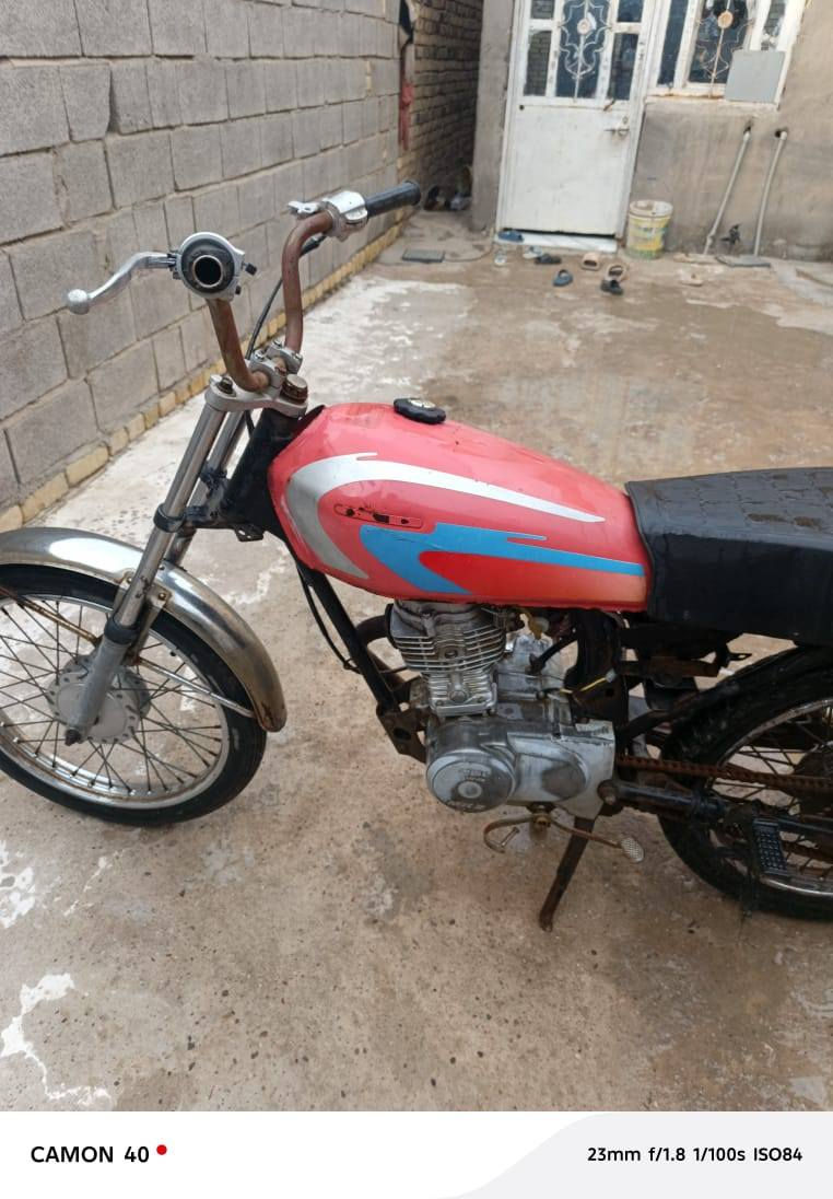 سلام عليكم البيع دراجه شاصي نامه صلي سعر 250 بيه مجال مدون وراق مكان العماره رقم الهاتف  *********** ///***********//
