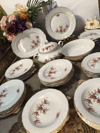 صنع في ايطاليا • طقم ايطالي فلوري • يخدم ١٢فرد