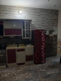 بيت ١٠٠متر للبيع بناء حديث على ساحة قرب السوق الزغير شارع العماره الحم...
